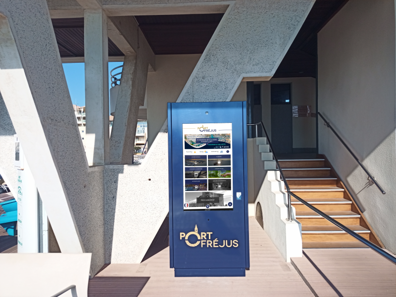 Totem Outdoor Port Frejus 3 2023